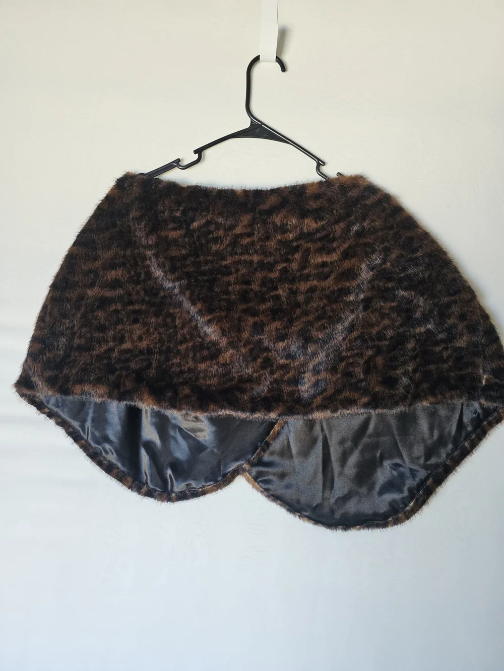 NWT Danny & Nicole Leopard Faux Fur Wrap Capelet XL - Read Details